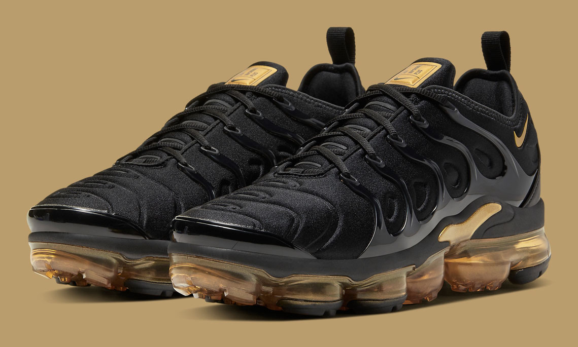 black red and gold vapormax