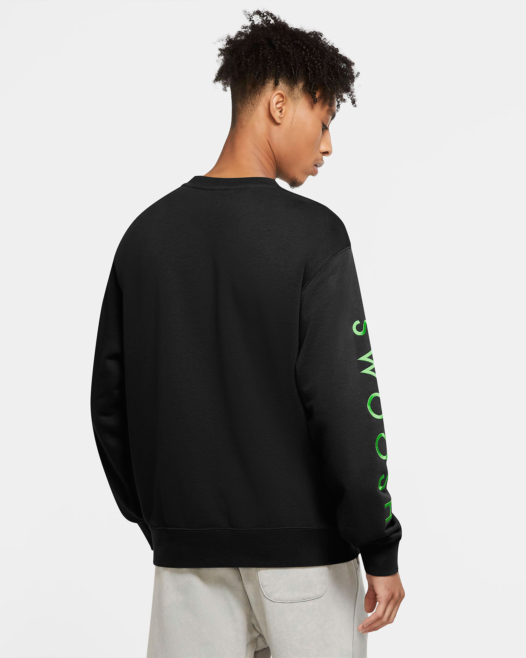 nike-worldwide-sweatshirt-black-green-2