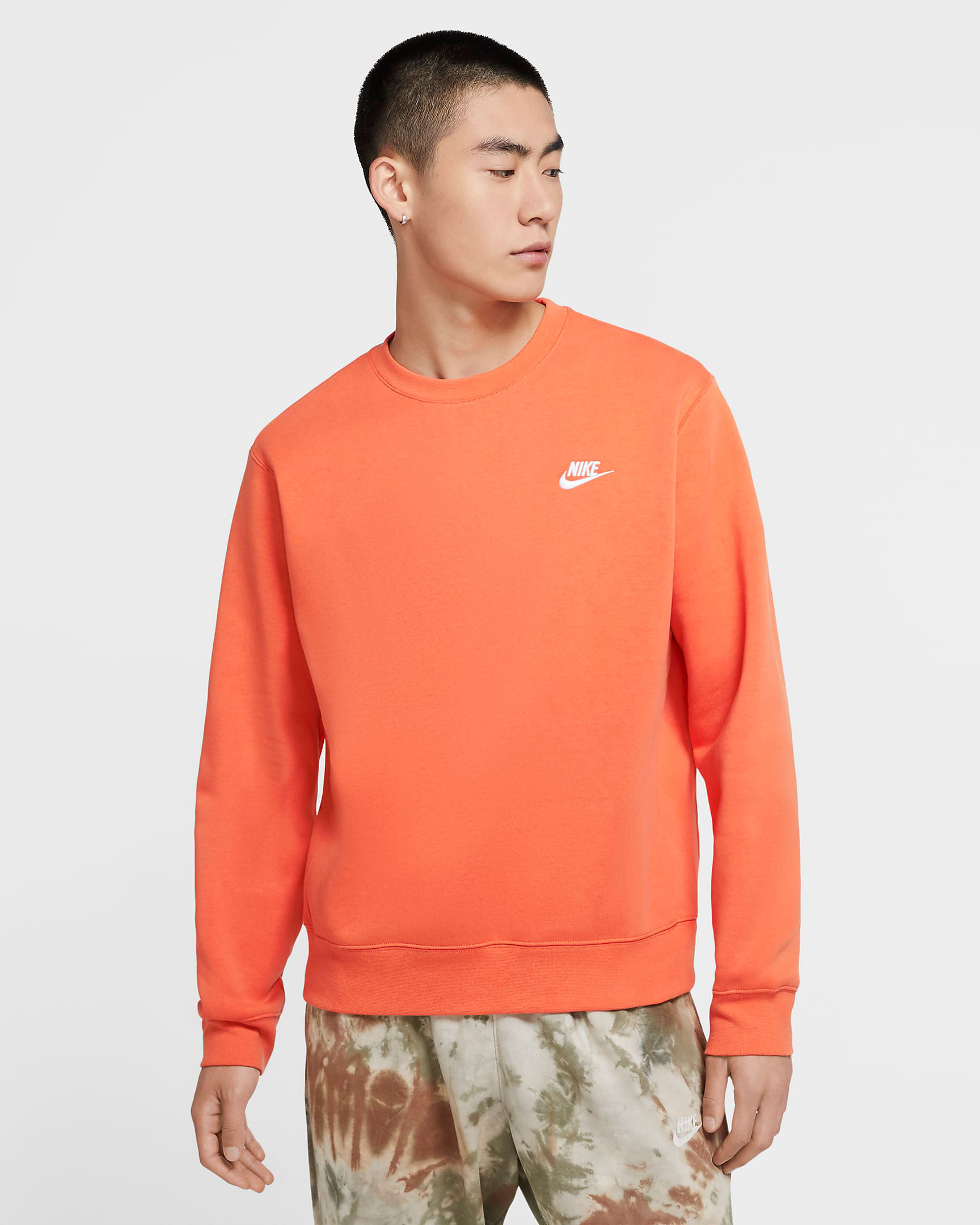 nike-club-sweatshirt-orange