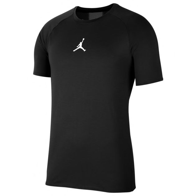 air-jordan-3-fragment-black-white-shirt-match-1