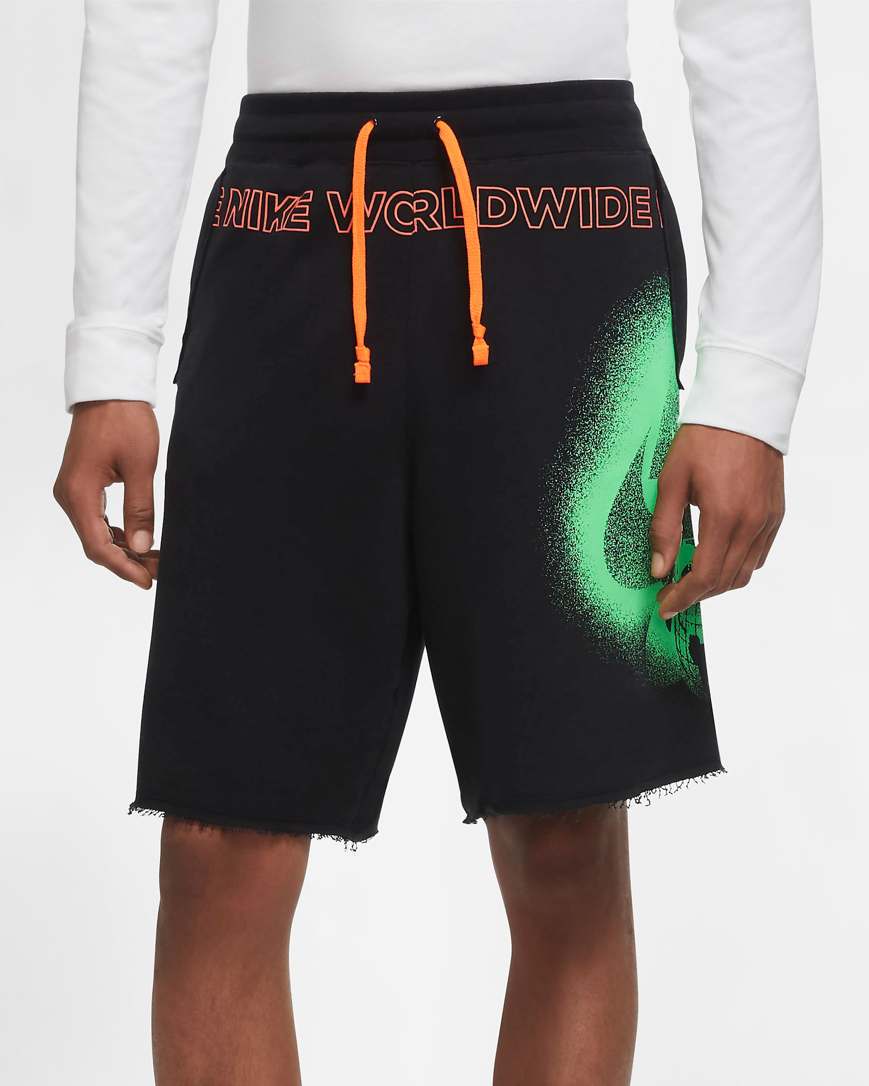 nike-sportswear-worldwide-alumni-shorts-black-green-1