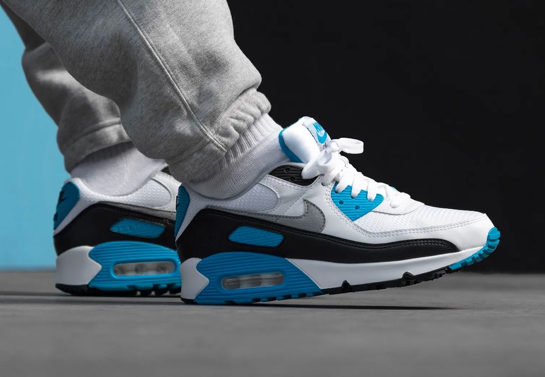 Nike-Air-Max-90-Laser-Blue-sneaker-outfits