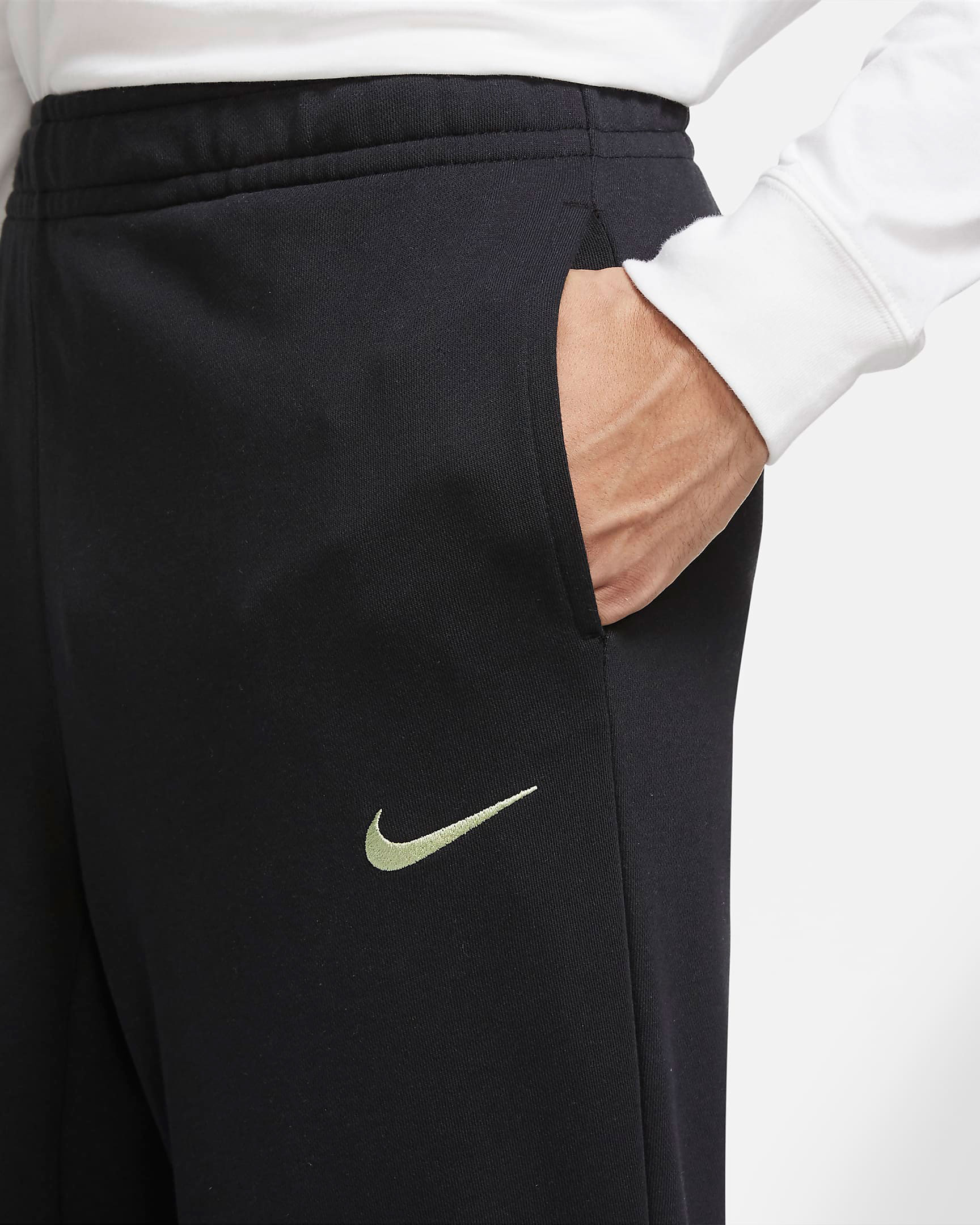 nike-sportswear-class-of-72-jogger-pants-black-volt-3
