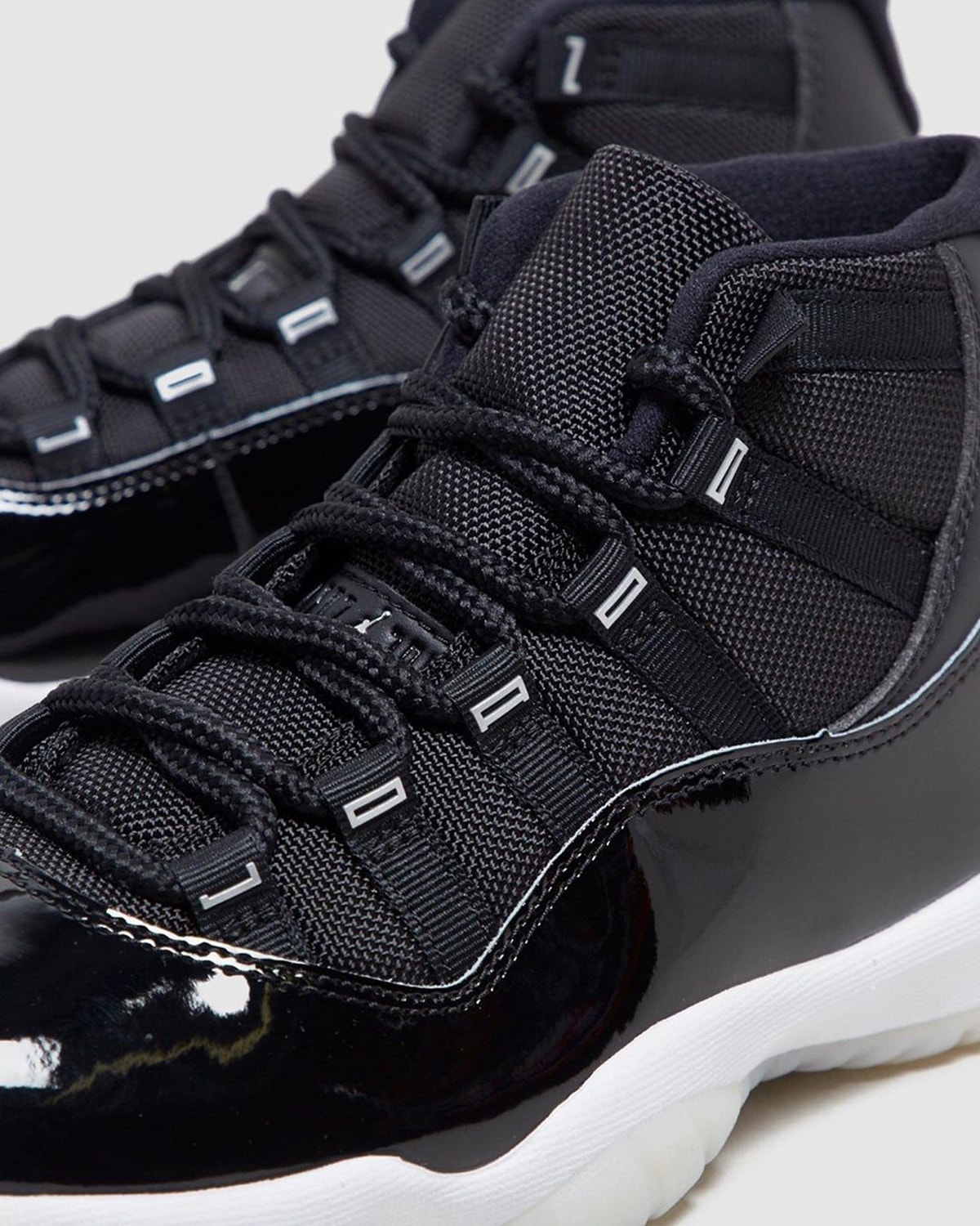 25th-anniversary-air-jordan-11-black-clear-holiday-2020-ct8012-011-release-date-4
