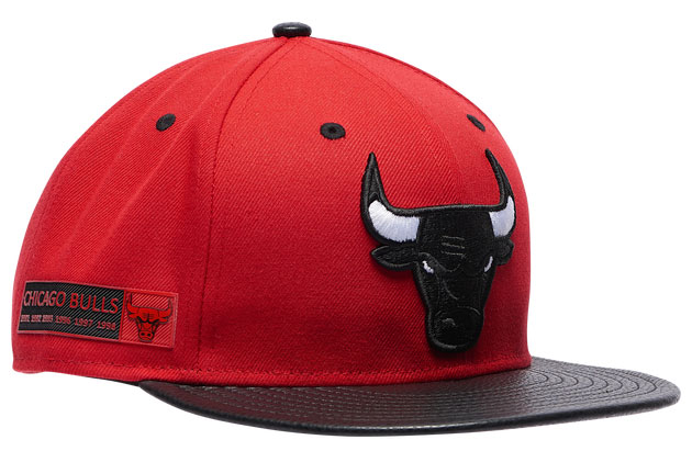 jordan-12-reverse-flu-game-bulls-hat-3