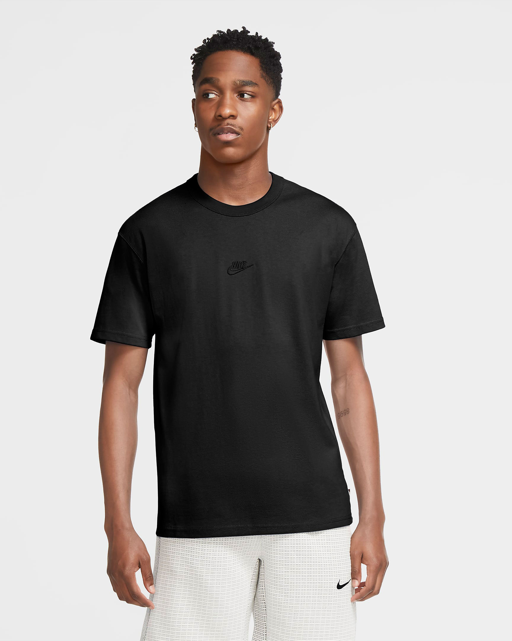 nike-adapt-auto-max-triple-black-tee-shirt
