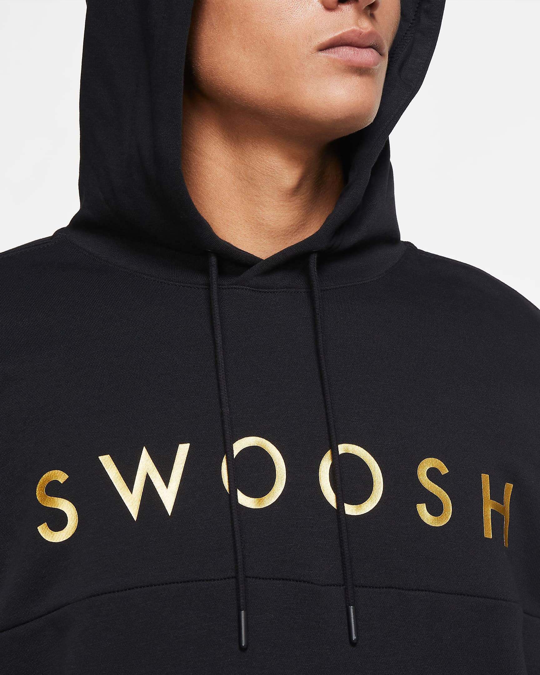 nike-sportswear-swoosh-hoodie-black-metallic-gold-3