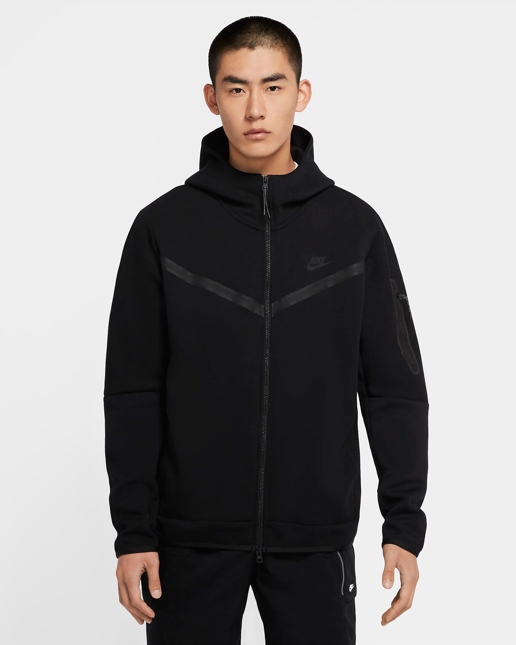 nike-tech-fleece-black-hoodie