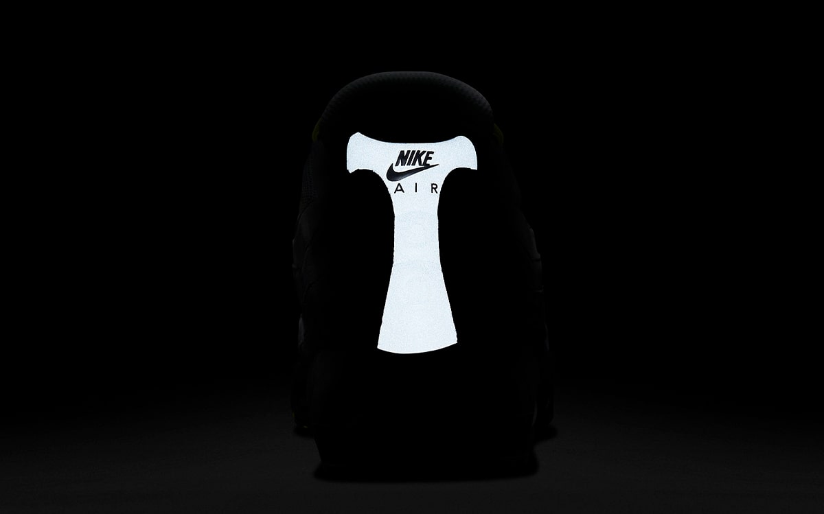 Nike-Air-Max-95-OG-Neon-CT1689-001-10