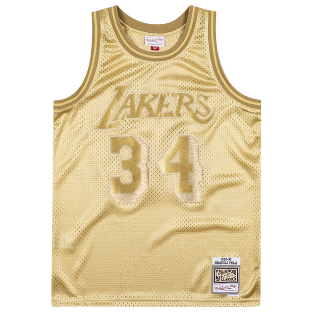 jordan-1-metallic-gold-shaquille-oneal-mitchell-and-ness-gold-jersey-2