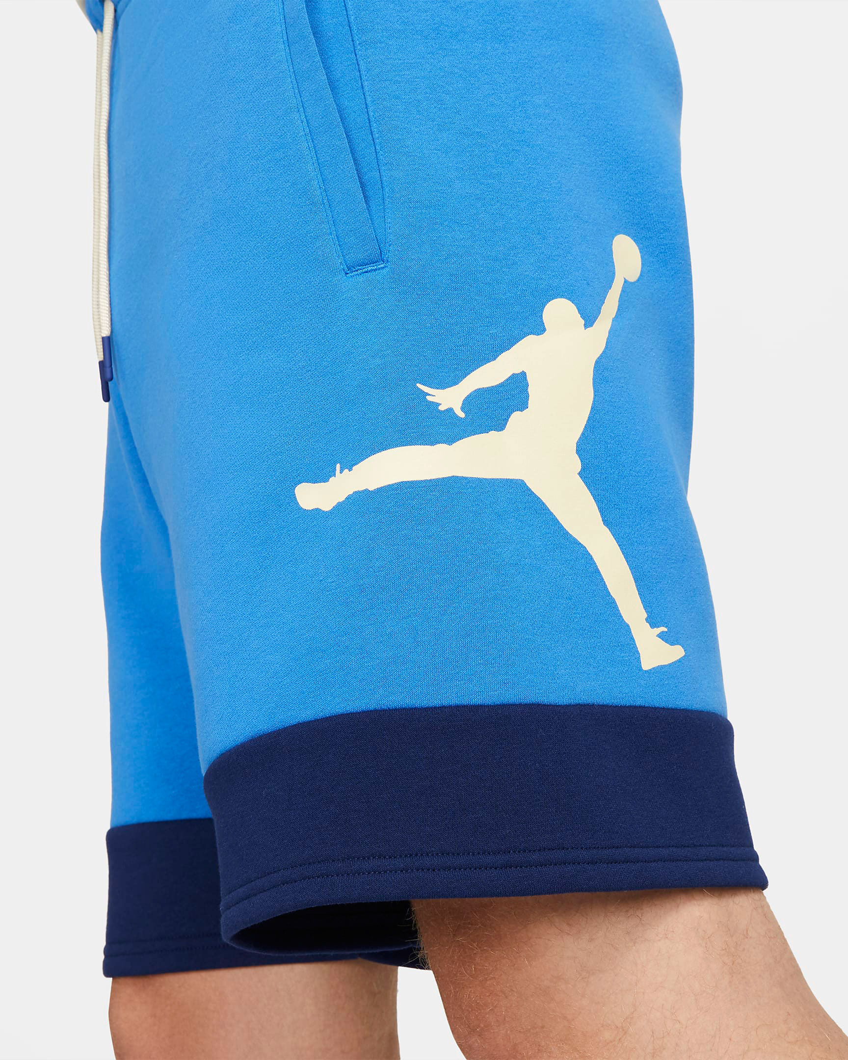 jordan-jumpman-air-fleece-shorts-signal-blue-3