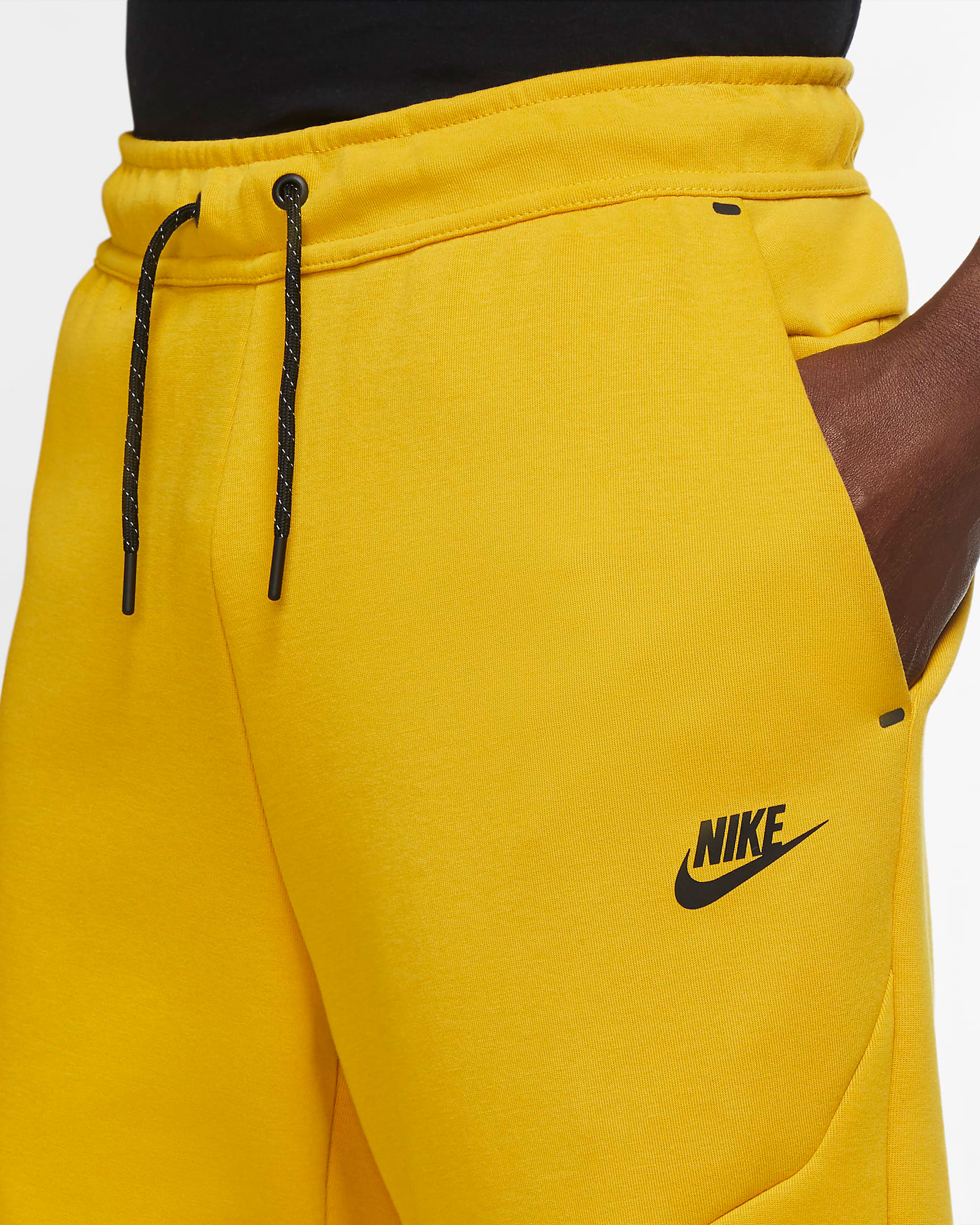nike-dunk-high-varsity-maize-yellow-black-jogger-pants-2