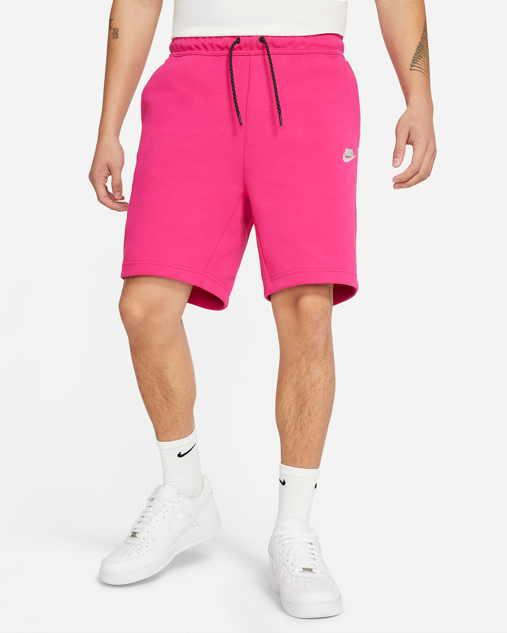 nike-tech-fleece-shorts-fireberry-pink-1