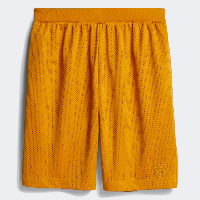 yeezy-700-sun-gold-shorts-match-1