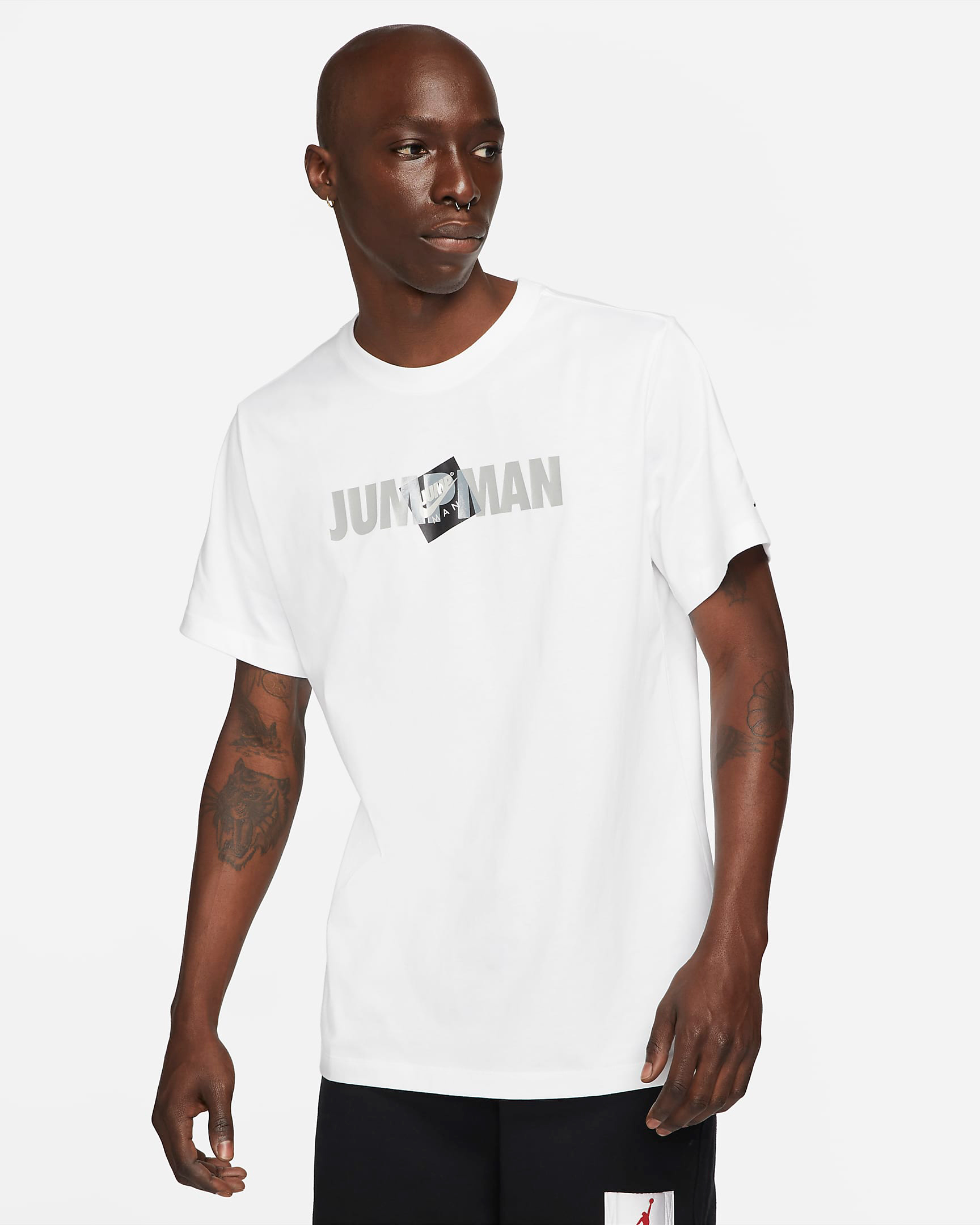 jordan-jumpman-classics-t-shirt-summer-2021-white-black-grey-1