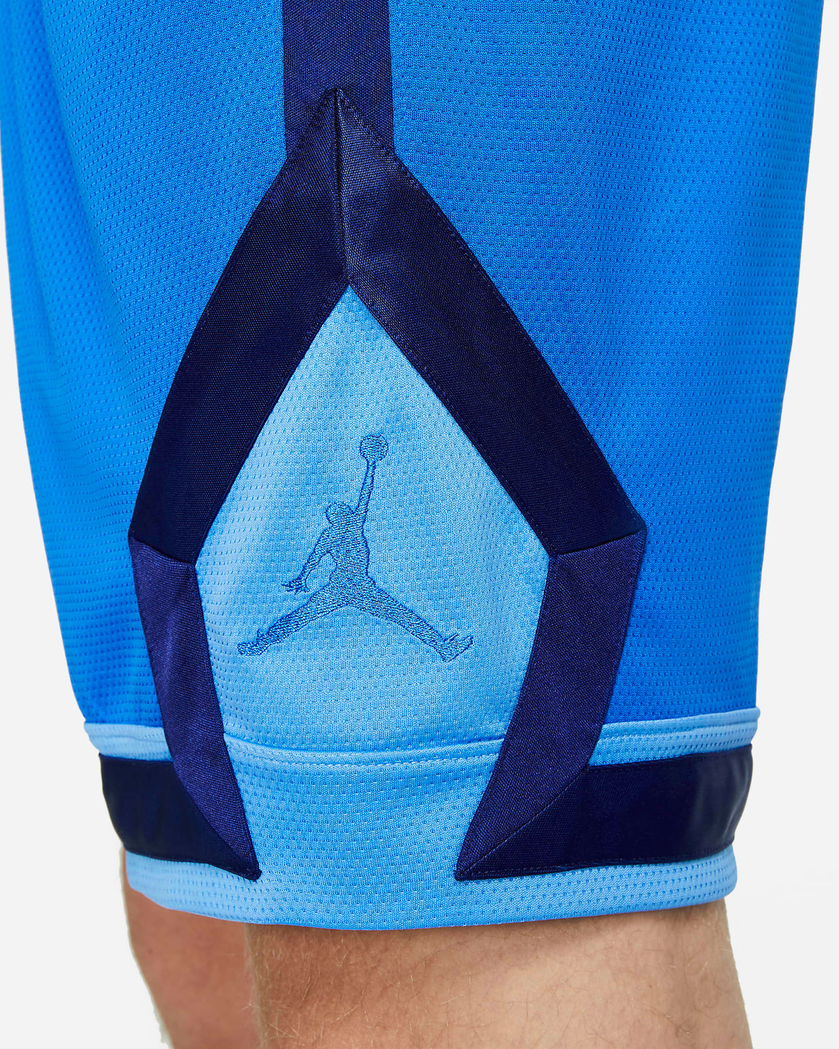 jordan-signal-blue-jumpman-diamond-shorts-2
