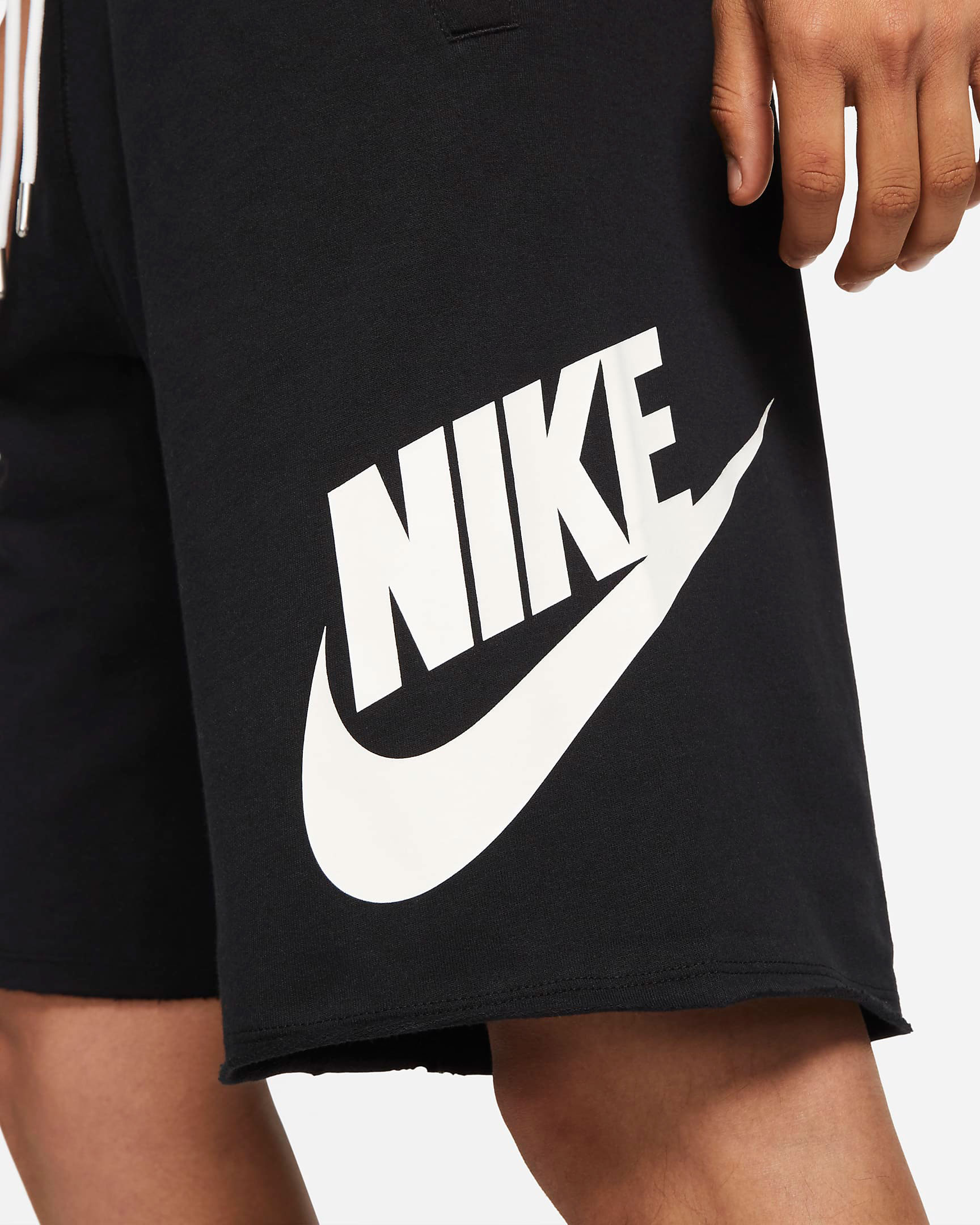 nike-dunk-low-black-white-shorts-2