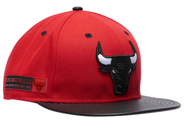 jordan-5-raging-bull-toro-bravo-bulls-hat-2