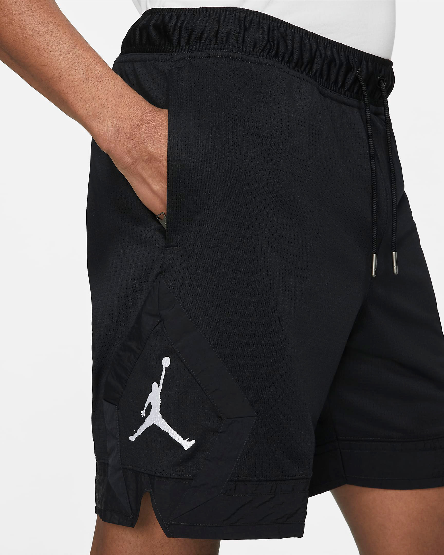 jordan-jumpman-diamond-black-white-shorts-2