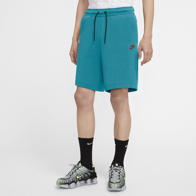 nike-color-thread-tech-fleece-aquamarine-shorts