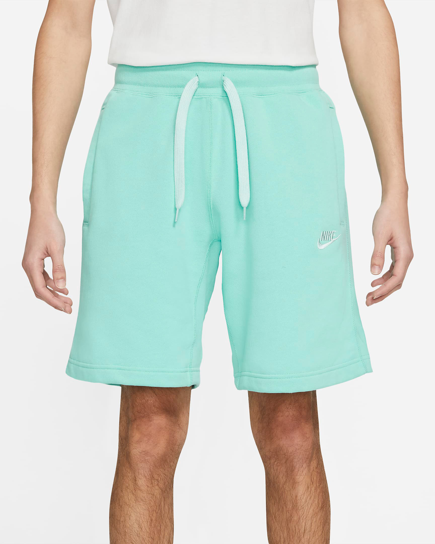 nike-light-dew-classic-fleece-shorts