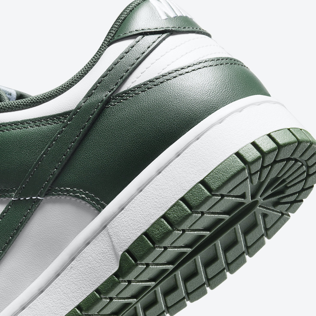Nike-Dunk-Low-Team-Green-DD1391-101-Release-Date-Price-7