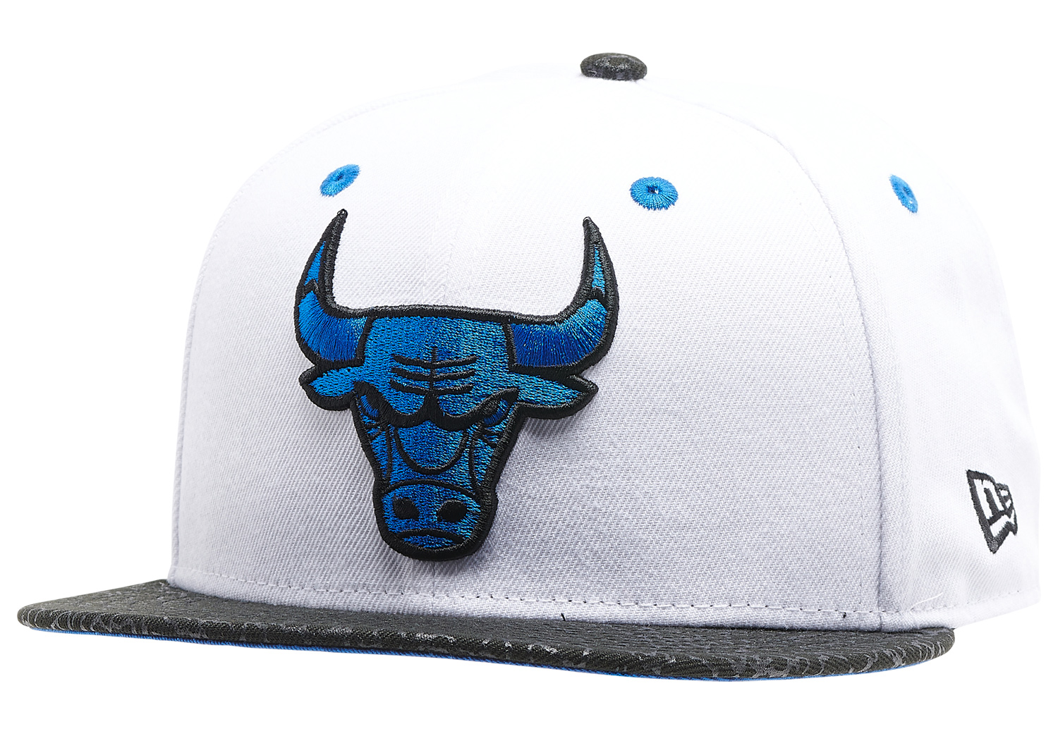 air-jordan-3-racer-blue-bulls-hat-1