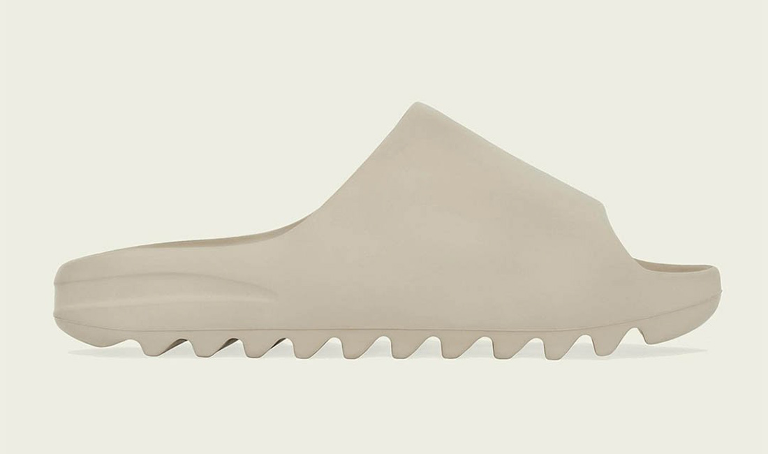 yeezy-slide-pure-clothing-match