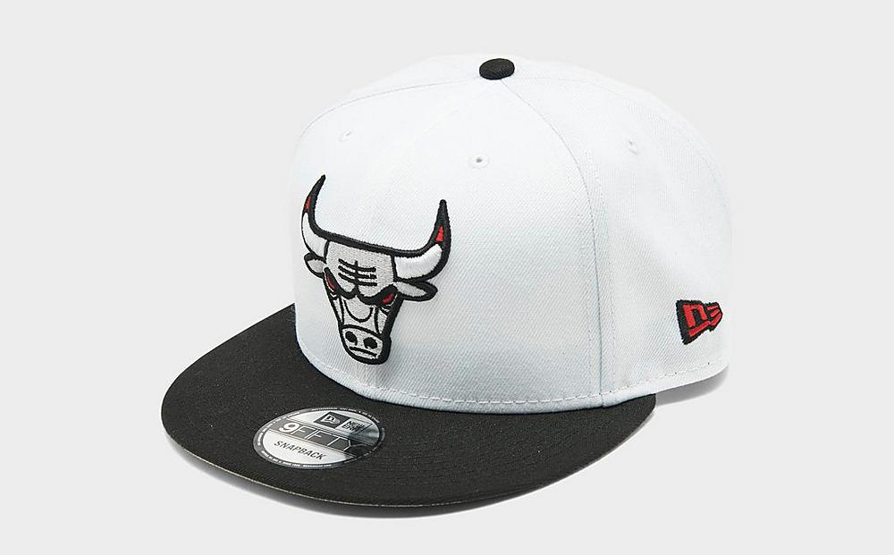 jordan-4-tech-grey-white-oreo-bulls-hat-2