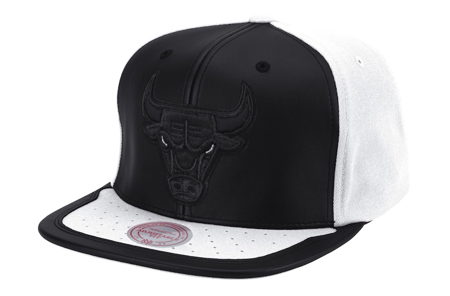 chicago-bulls-mitchell-ness-day-one-black-white-jordan-sneaker-hook-hat-1