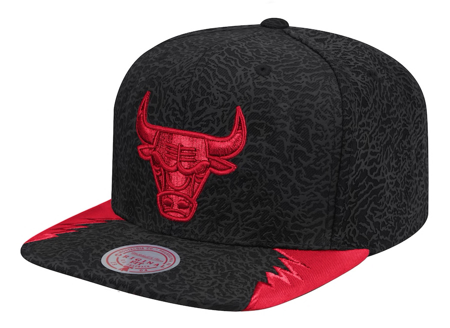 mitchell-ness-chicago-bulls-jordan-5-hat-black-red-bred-1