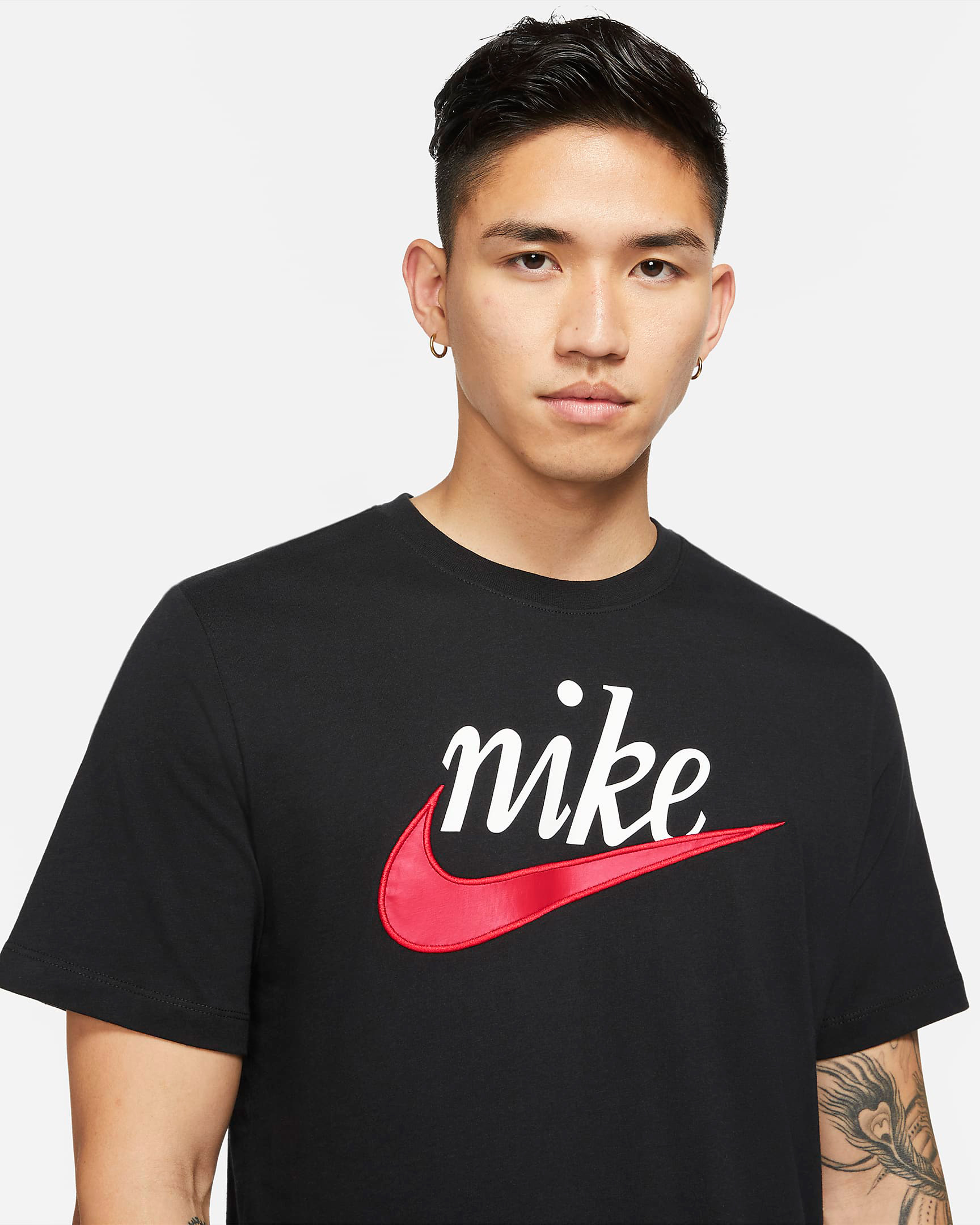 nike-sportswear-logo-shirt-black-white-red
