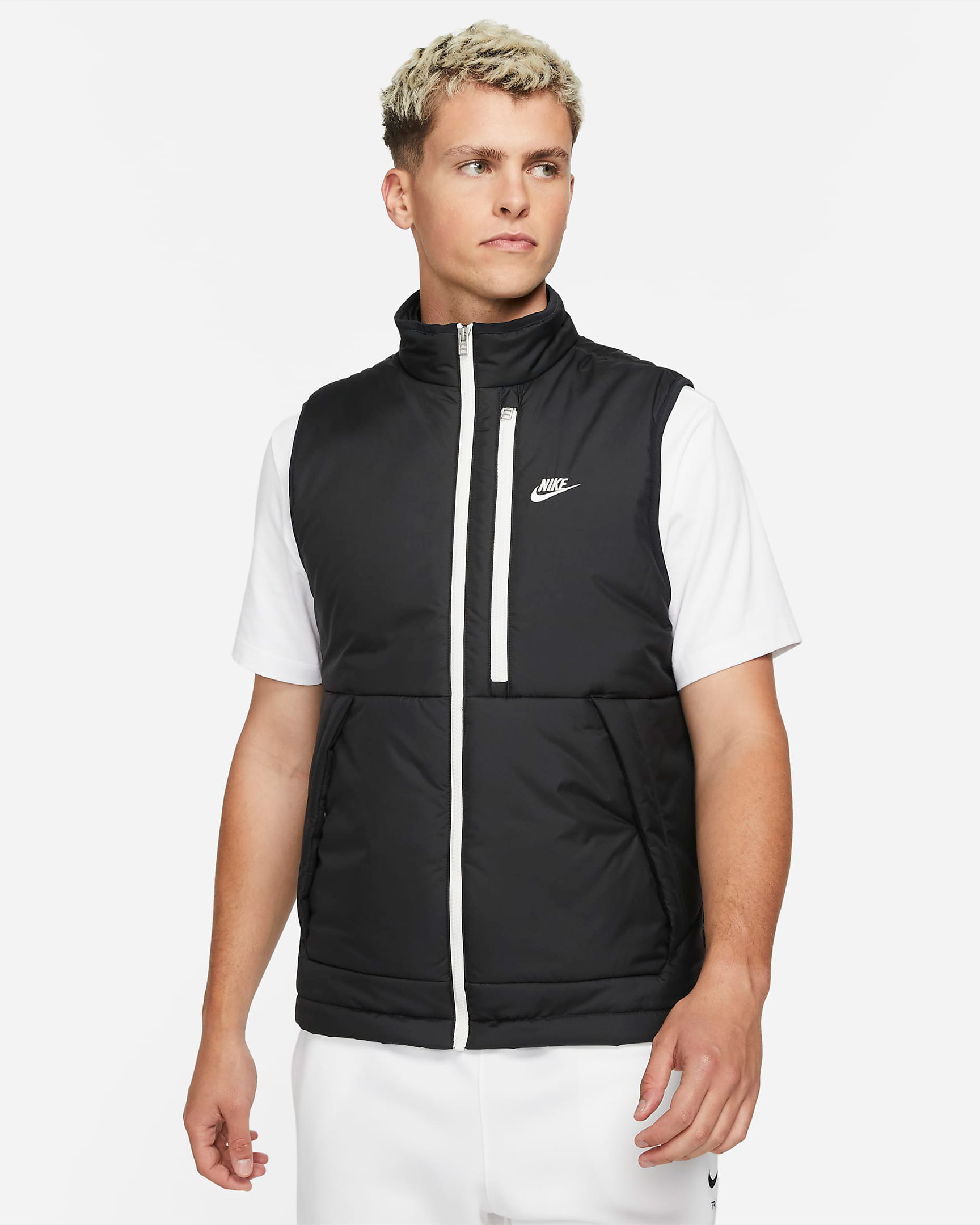 nike-sportswear-therma-fit-legacy-hooded-vest-black-sail