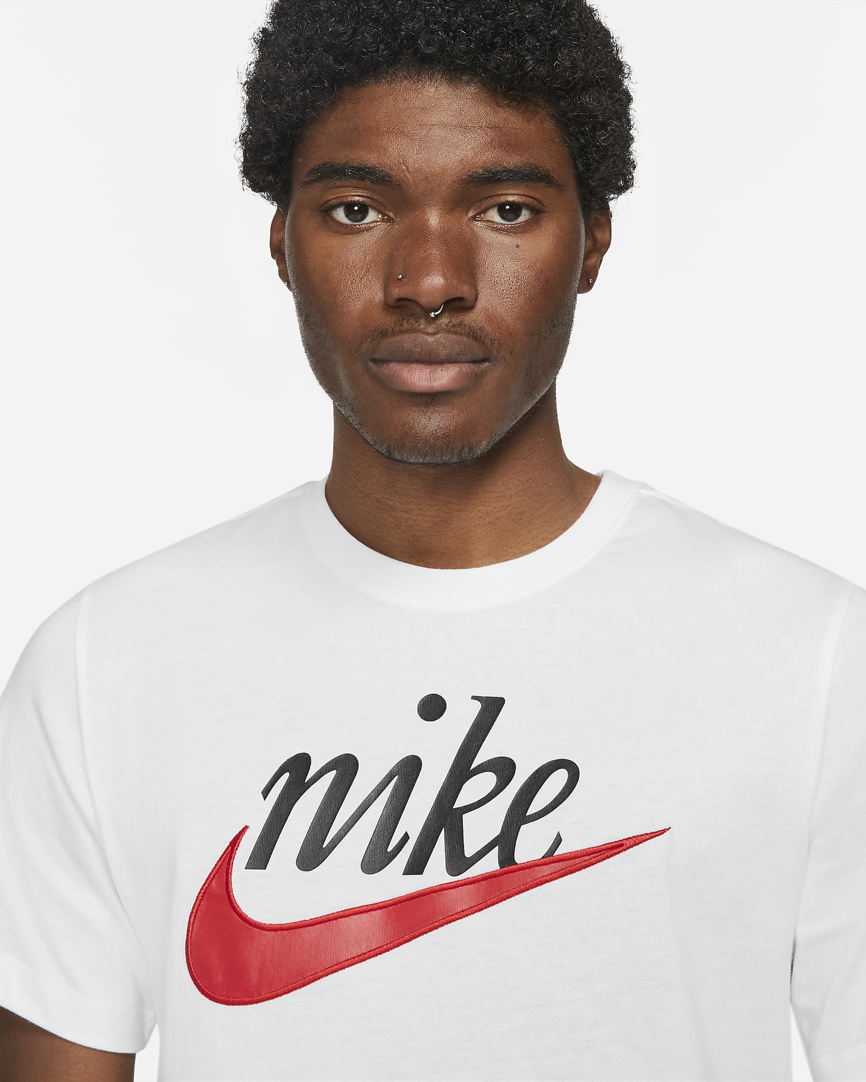 nike-sportswear-mens-t-shirt-XvMmR7-1.png