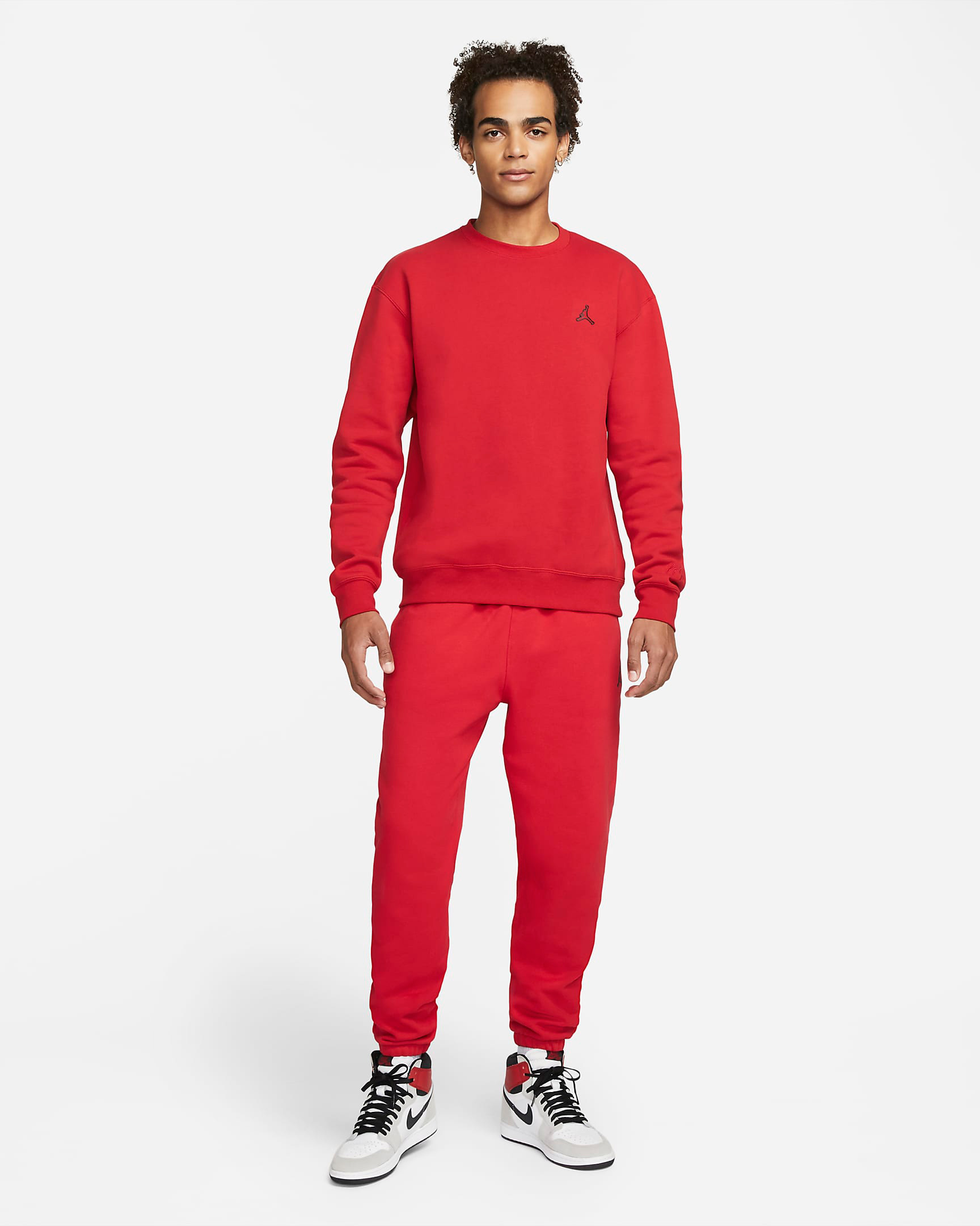 jordan-gym-red-sweatshirt-pants-outfit