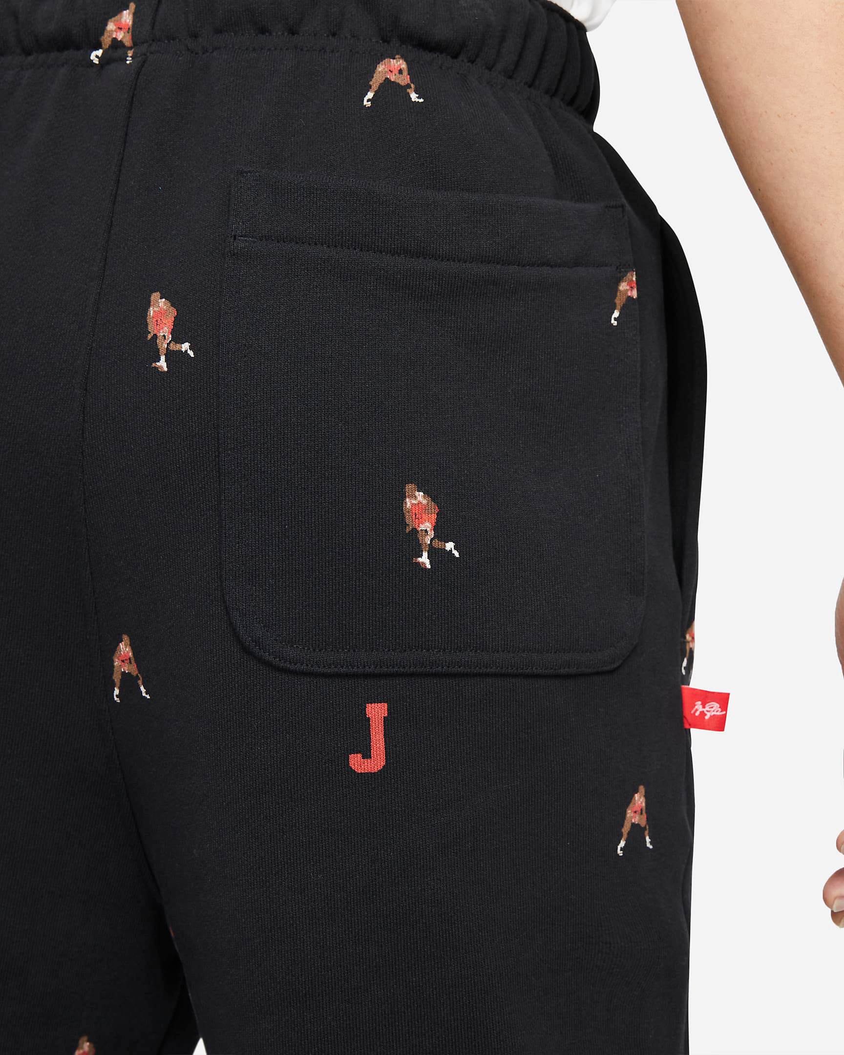 jordan-holiday-essential-printed-fleece-pants-black-4