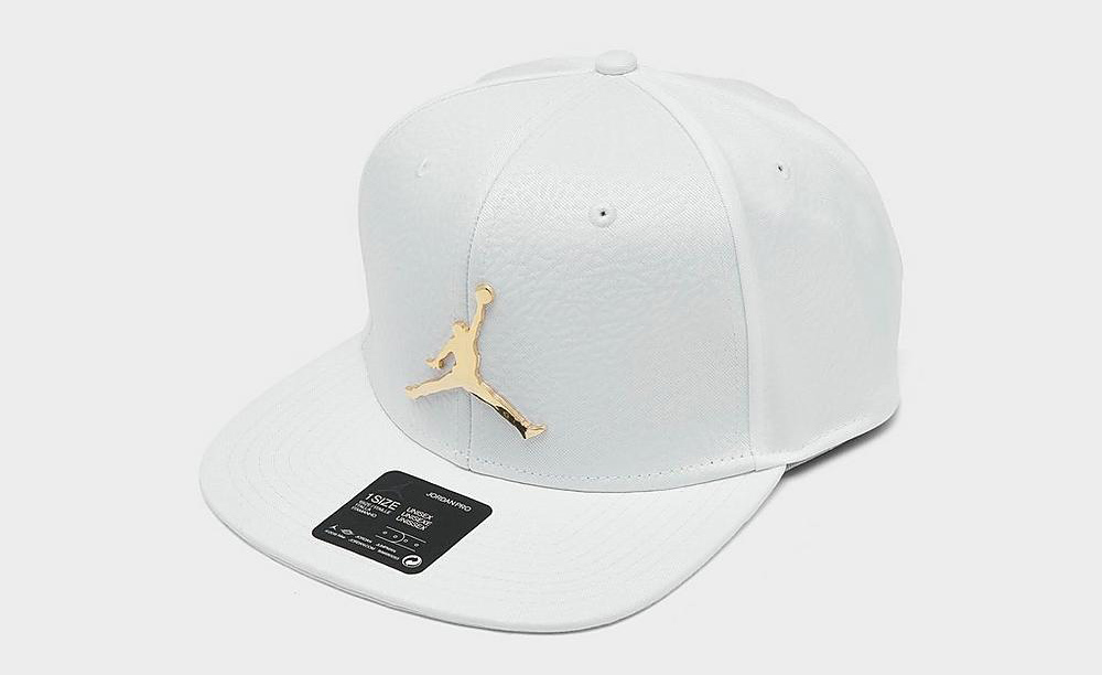 jordan-12-royalty-white-black-gold-hat