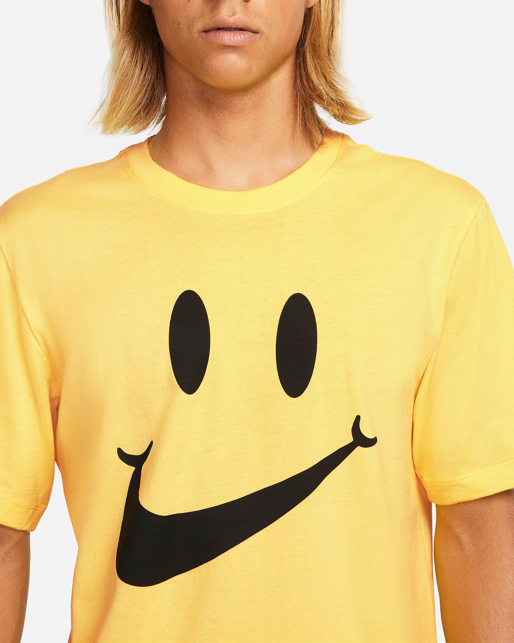 nike-go-the-extra-smile-shirt-yellow-black-3