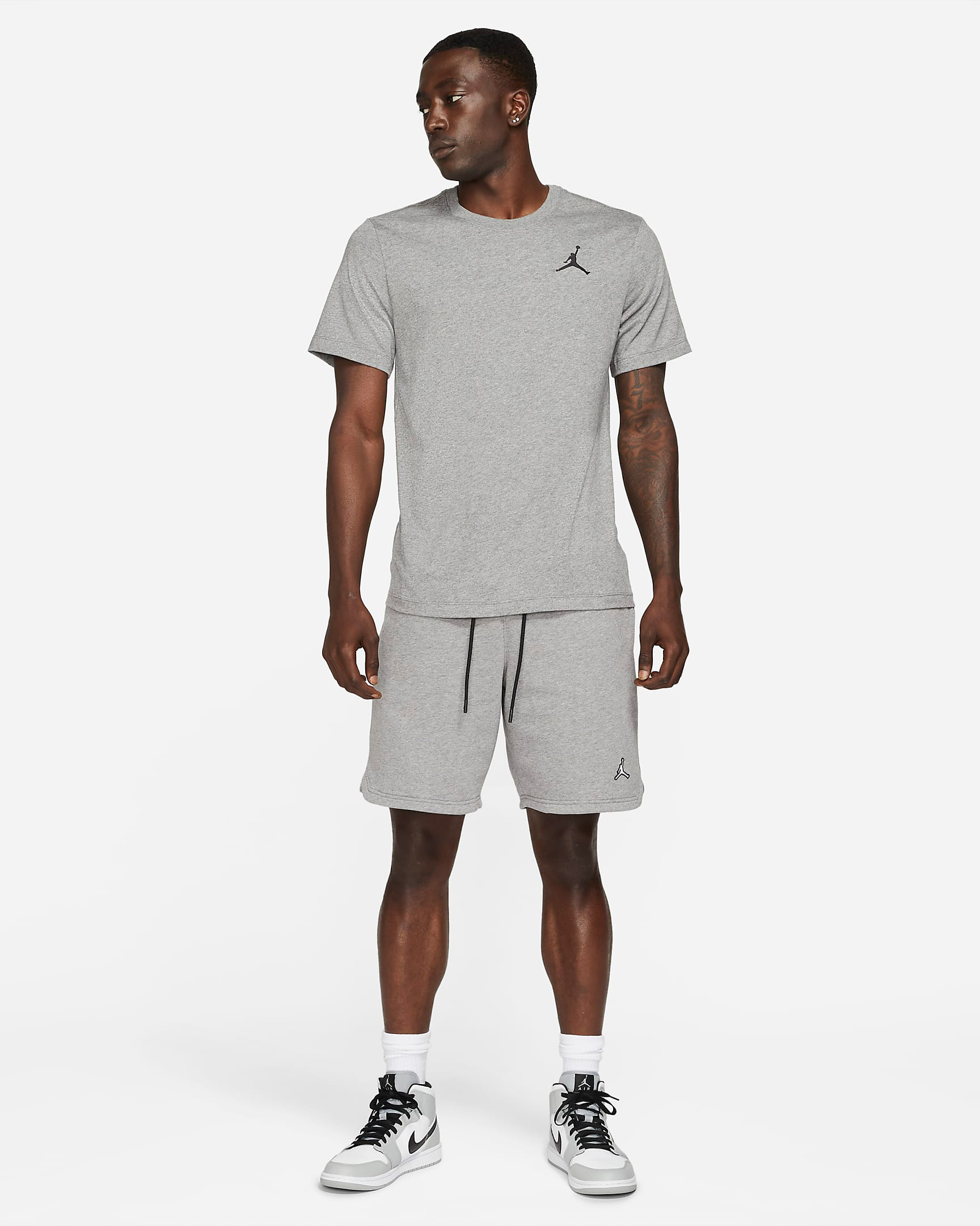 air-jordan-11-cool-grey-2021-fleece-shorts-shirt-outfit