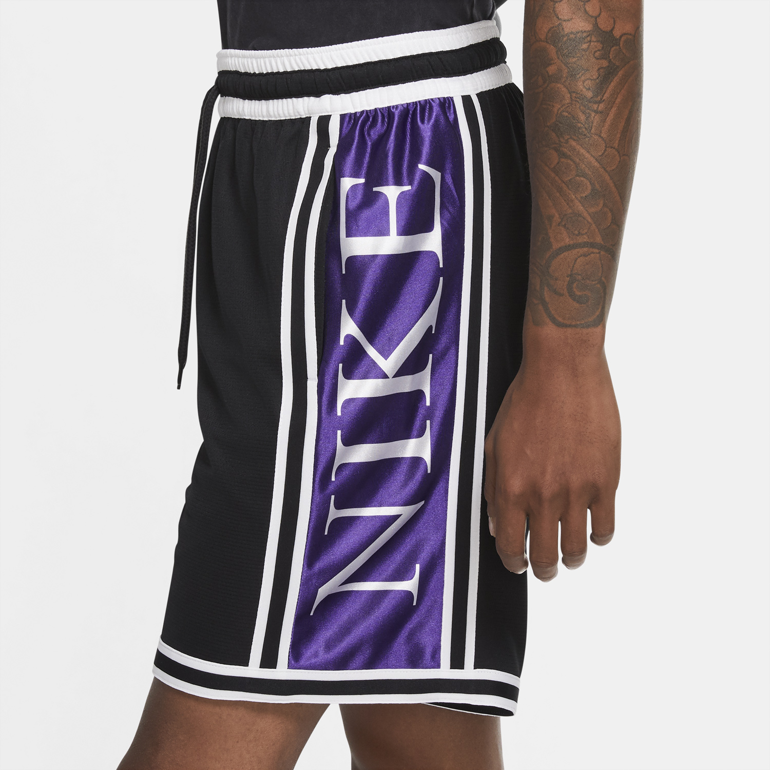 air-jordan-13-court-purple-shorts-2