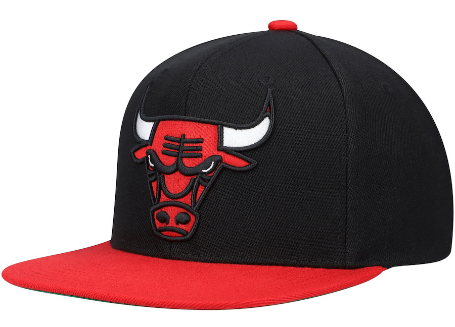 jordan-1-high-patent-bred-bulls-snapback-hat-1