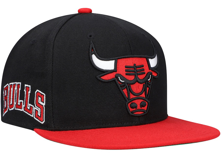 jordan-1-high-patent-bred-bulls-snapback-hat-2