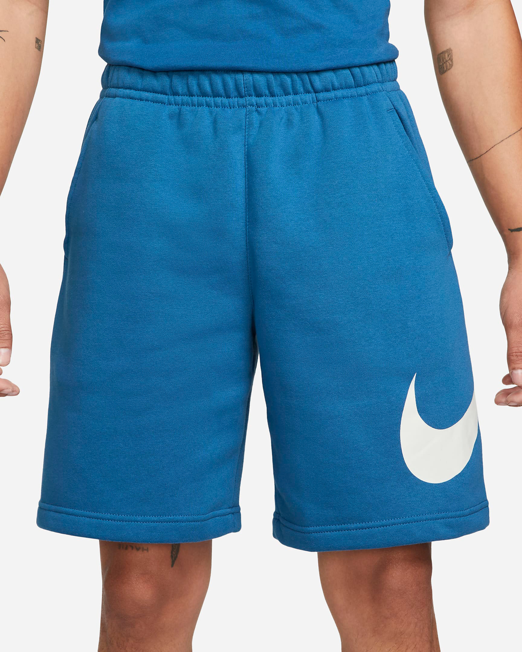 nike-club-fleece-graphic-shorts-dark-marina-blue