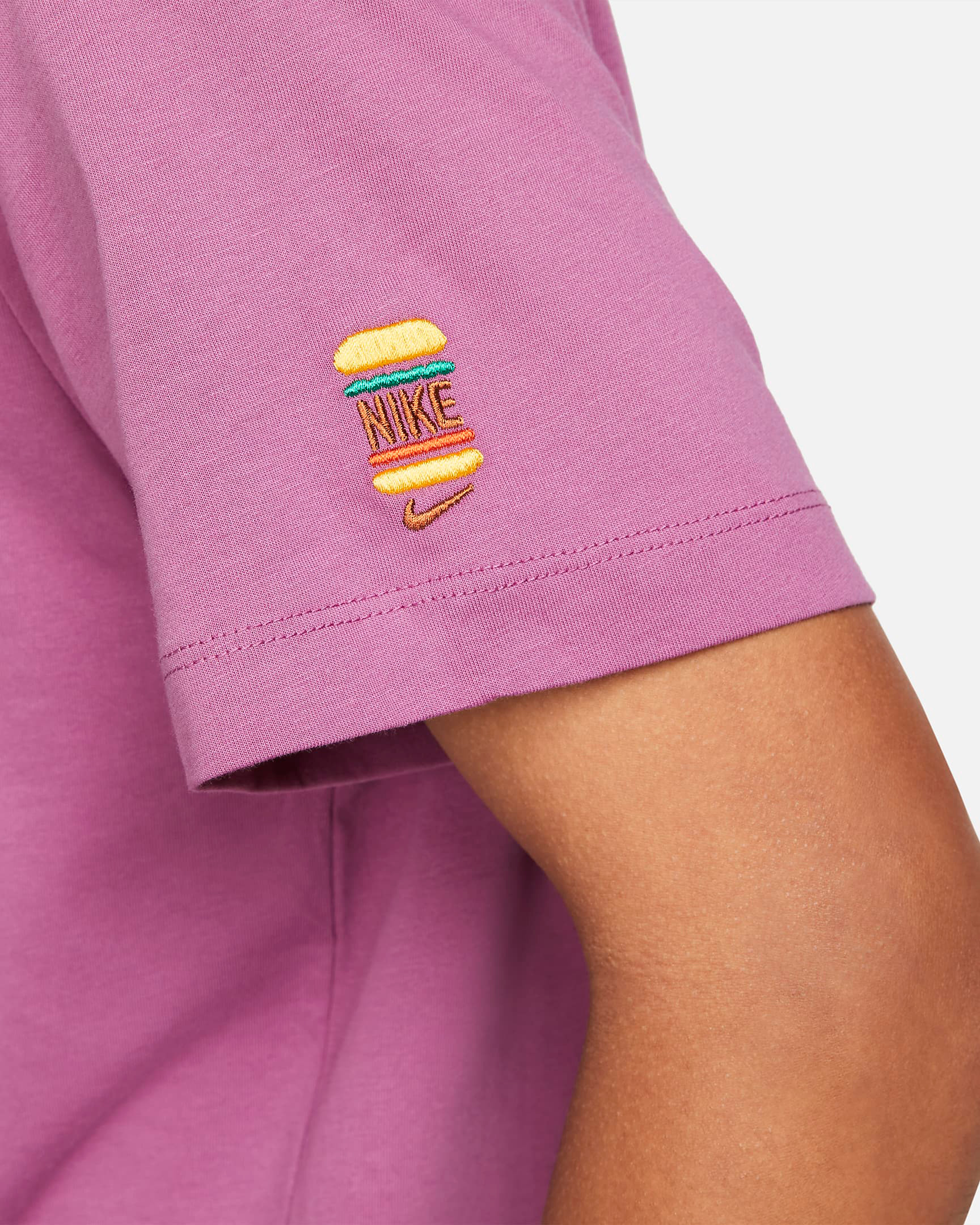 nike-light-bordeaux-burger-shirt-3