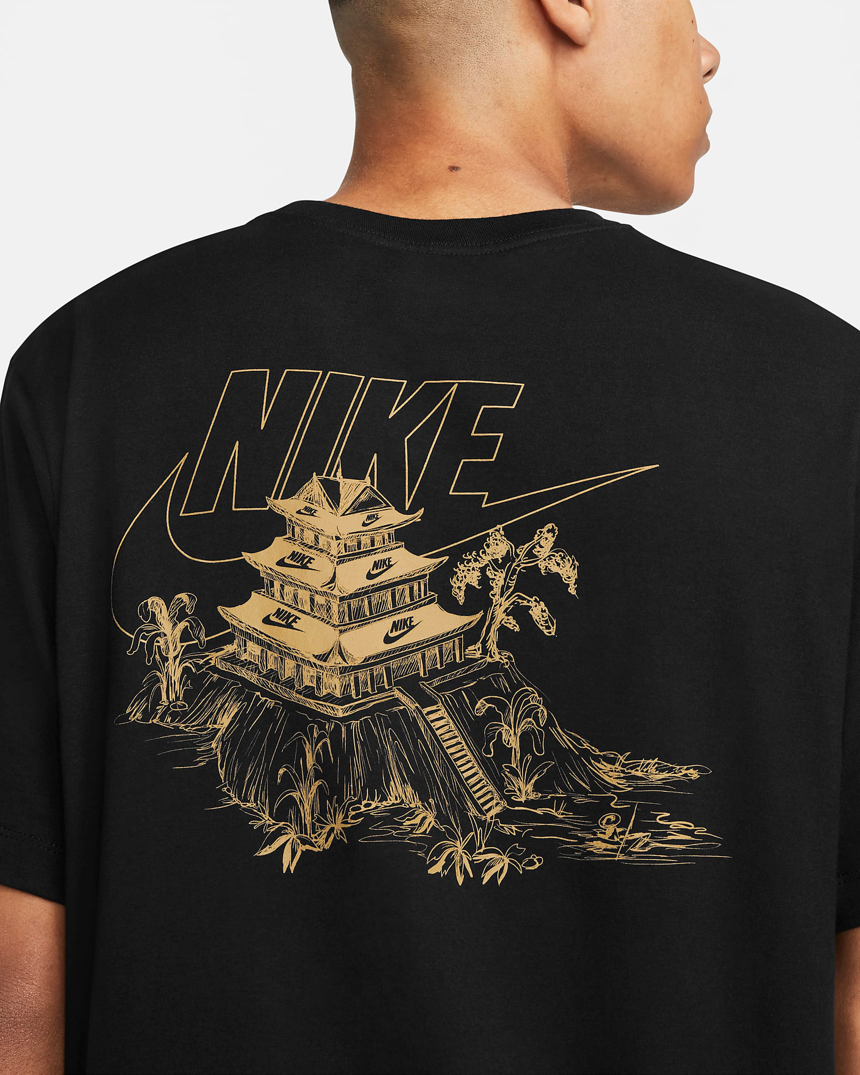 nike-lunar-new-year-shirt-black-gold-2