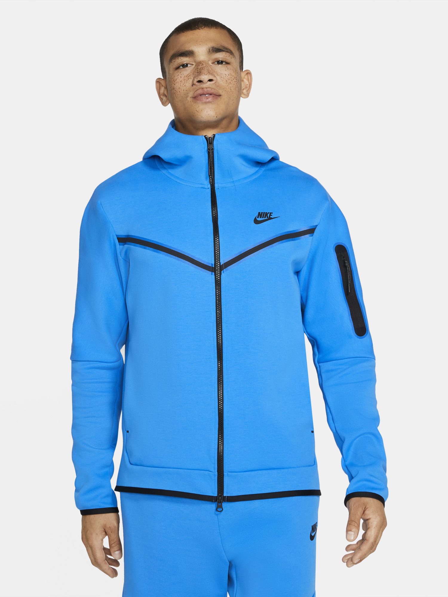 nike-tech-fleece-hoodie-light-photo-blue
