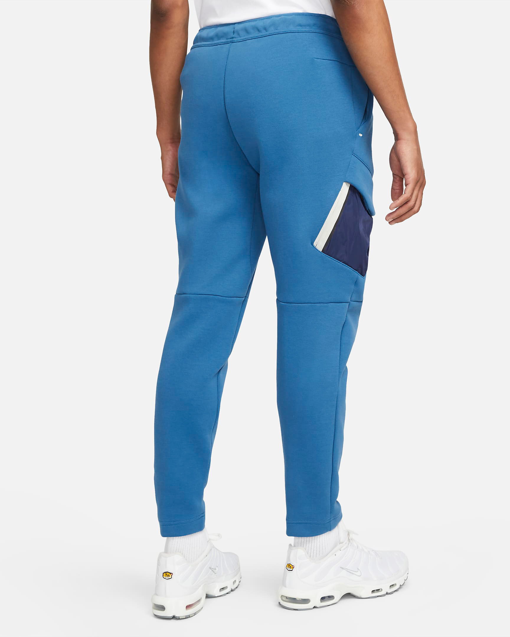 nike-tech-fleece-utility-pants-dark-marina-blue-2