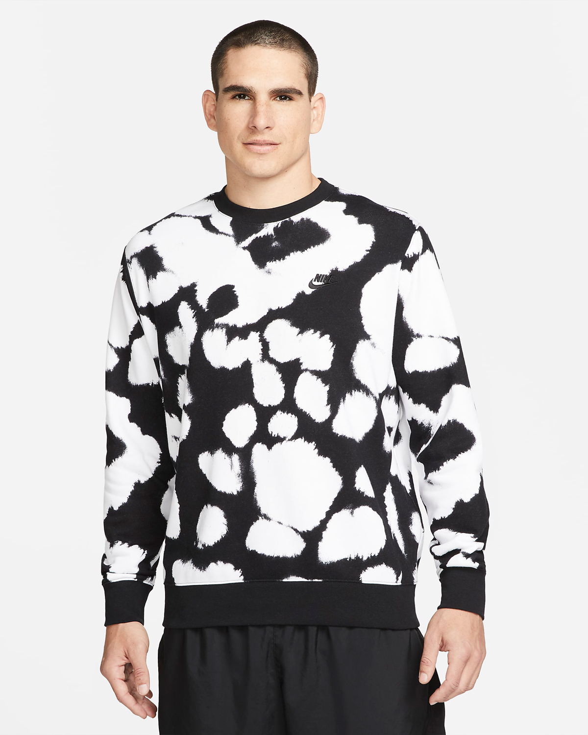 nike-dunk-panda-black-white-sweatshirt