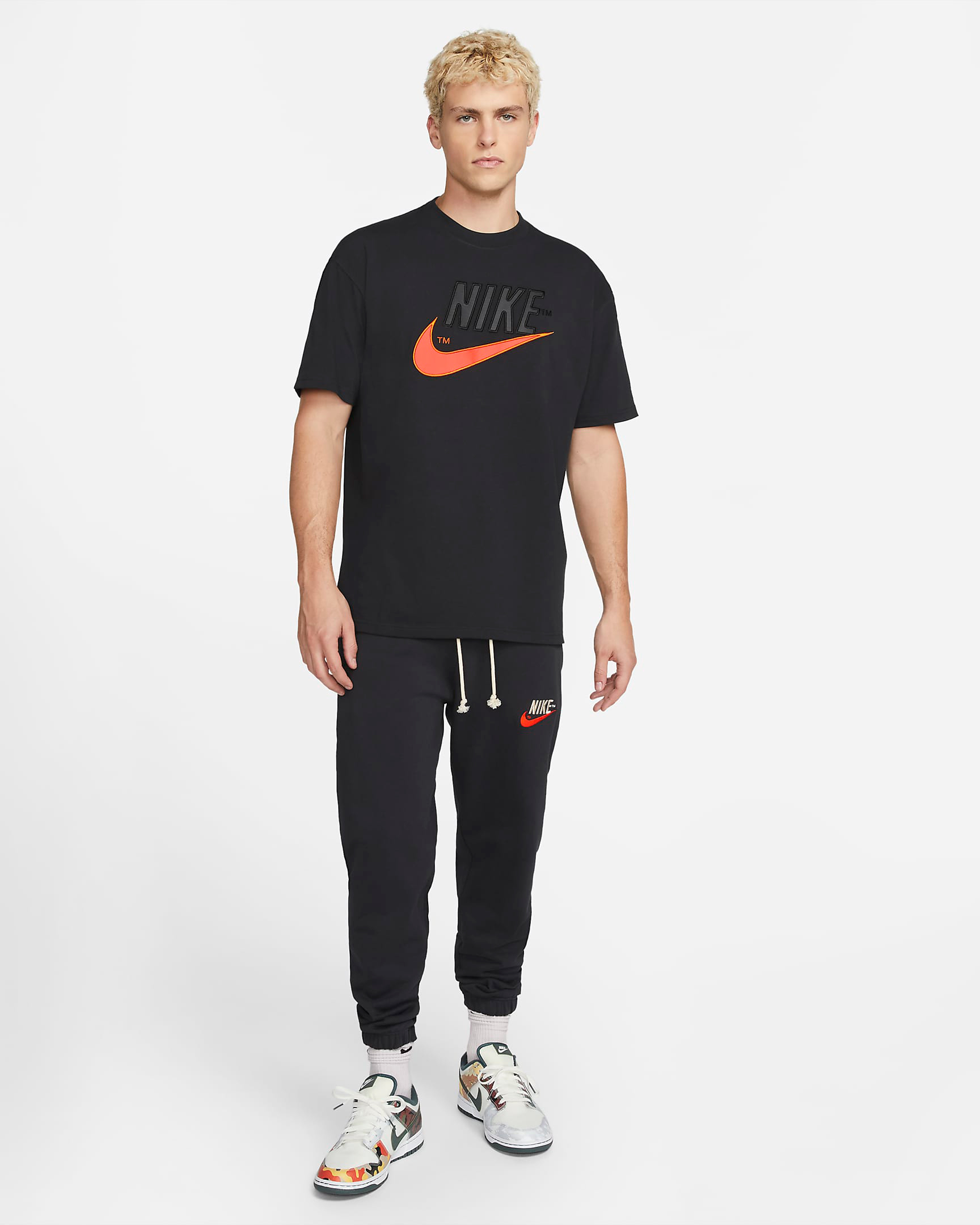 nike-sportswear-off-noir-orange-t-shirt-jogger-pants