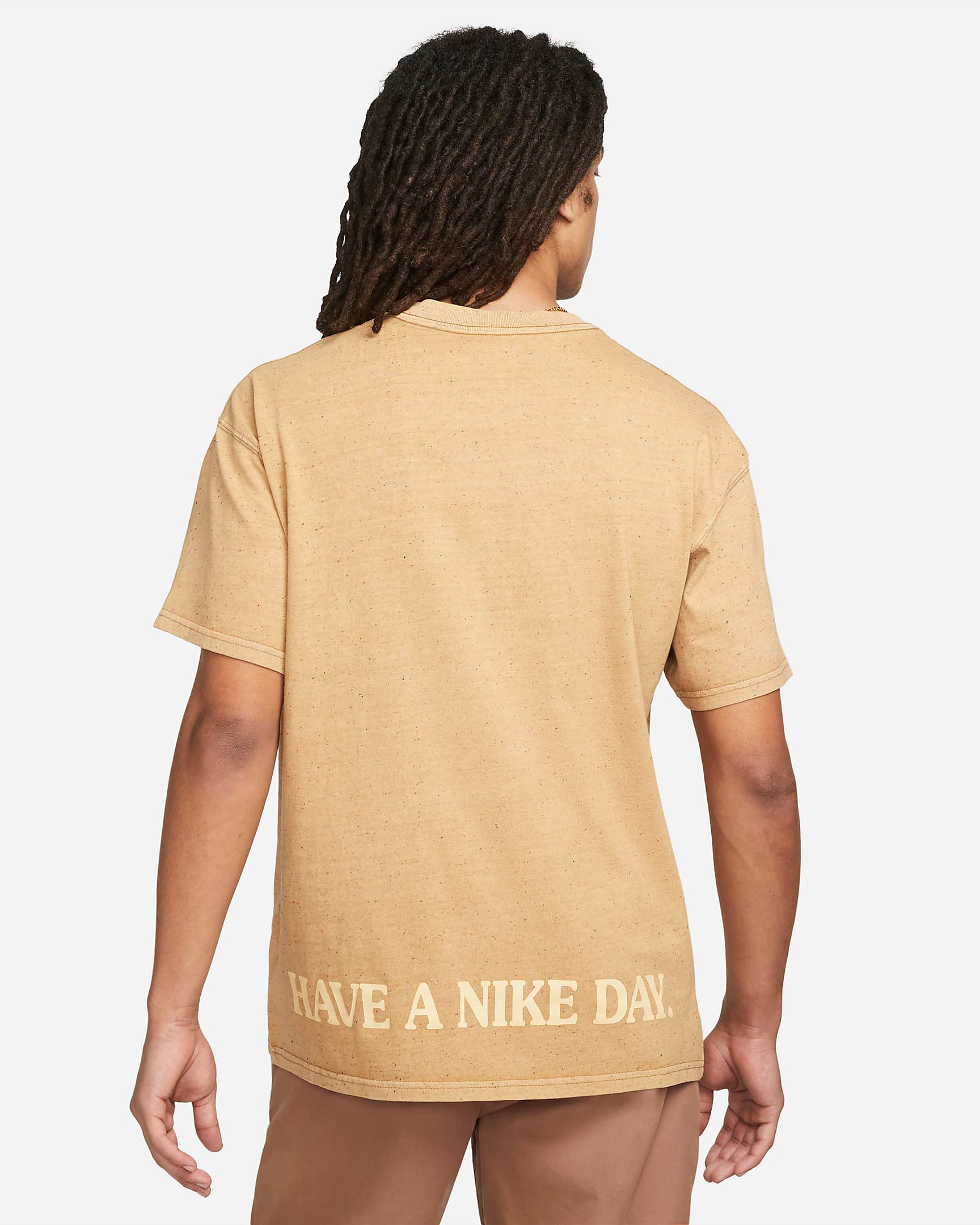 nike-sportswear-t-shirt-dark-driftwood-2
